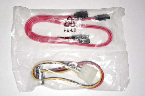 Pareja de cables sata con seguro + cable de voltaje molex a sata doble's foto | Root Hardware PC |  BizneCubano